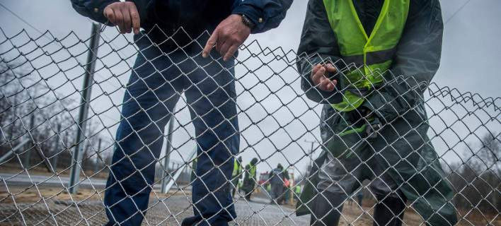 Ουγγαρία: Ως τα τέλη Μαΐου θα είναι έτοιμος ο δεύτερος φράχτης στα σύνορα της χώρας με τη Σερβία